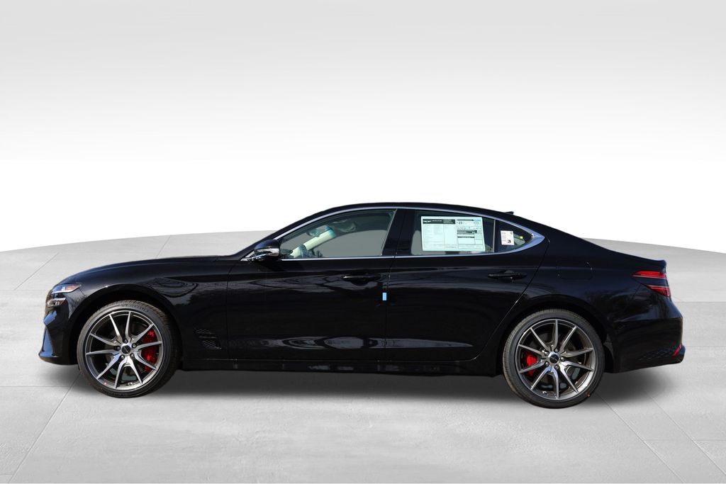 2025 GENESIS G70 Standard - Photo 8