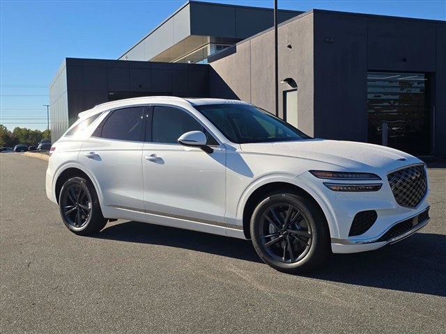 2027 GENESIS GV70