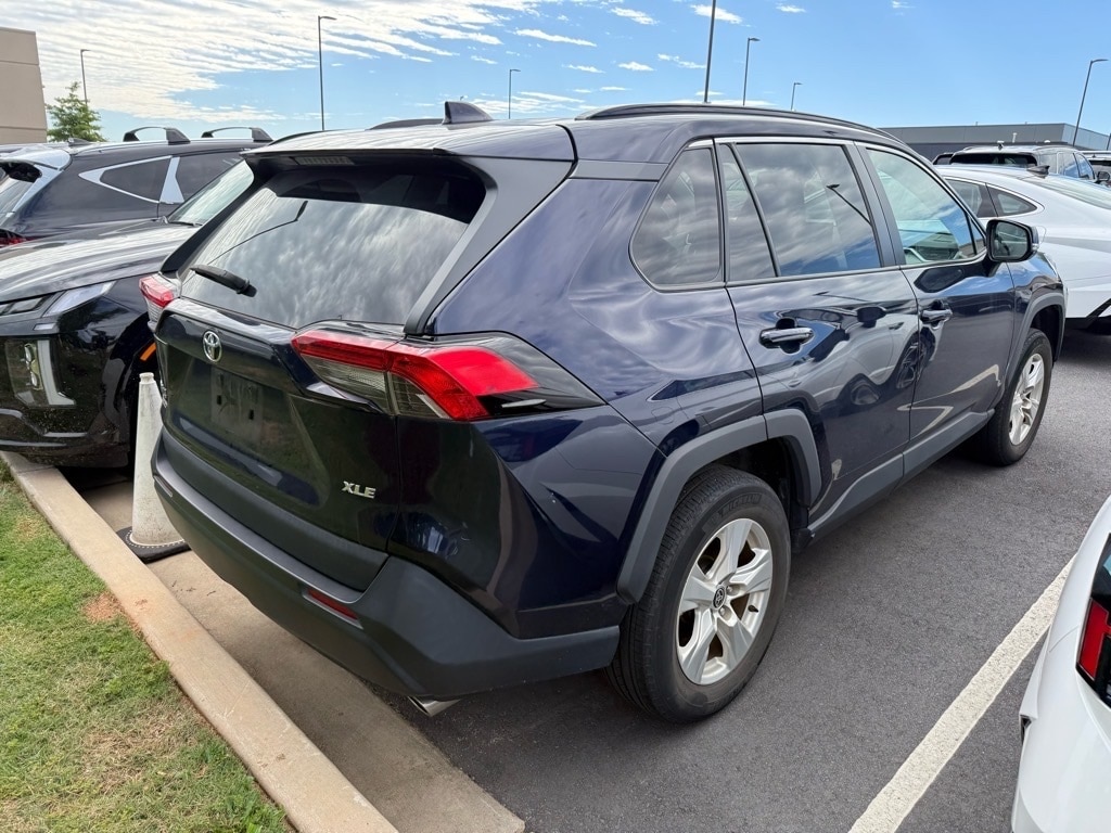 Used 2021 Toyota RAV4 XLE with VIN 2T3W1RFV5MW173738 for sale in Greer, SC