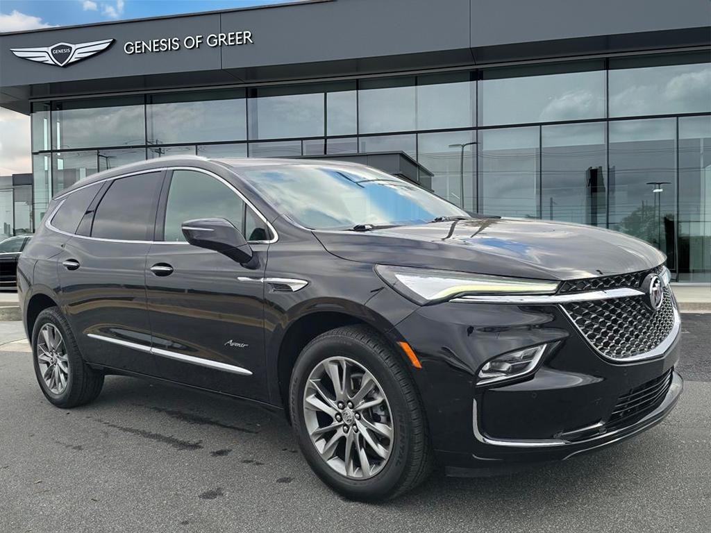 2023 Buick Enclave Avenir's photo