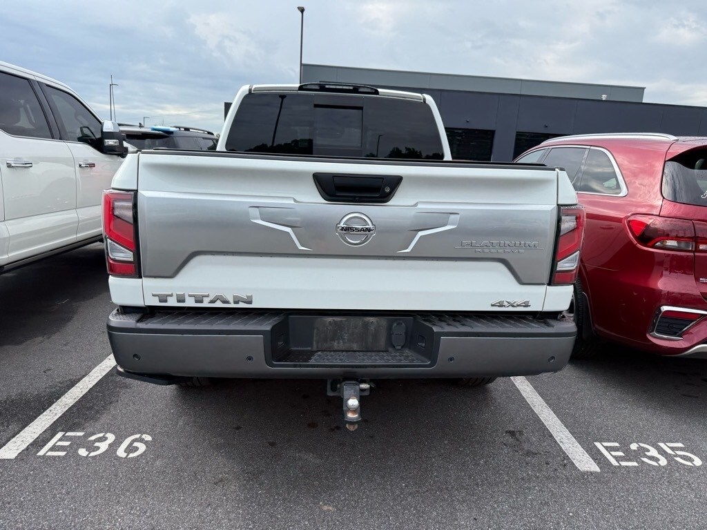 2020 Nissan Titan Platinum Reserve photo 3