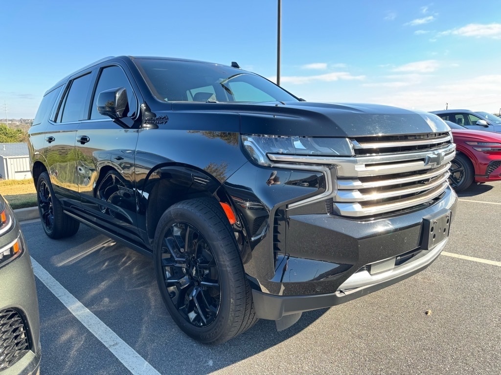 2022 Chevrolet Tahoe High Country's photo