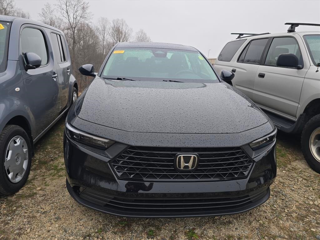 Used 2025 Honda Accord SE Sedan