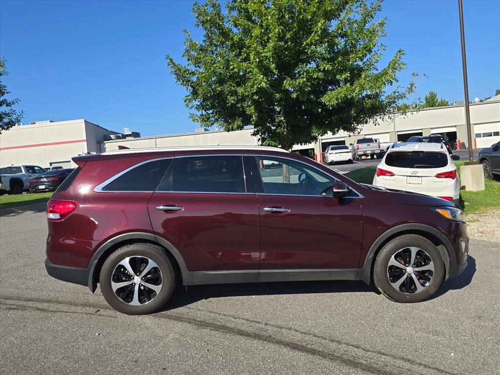 Used 2016 Kia Sorento EX with VIN 5XYPH4A52GG127300 for sale in Greer, SC