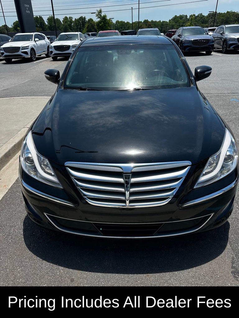 2014 Hyundai Genesis 3.8's photo