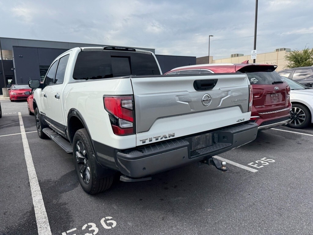 2020 Nissan Titan Platinum Reserve photo 4