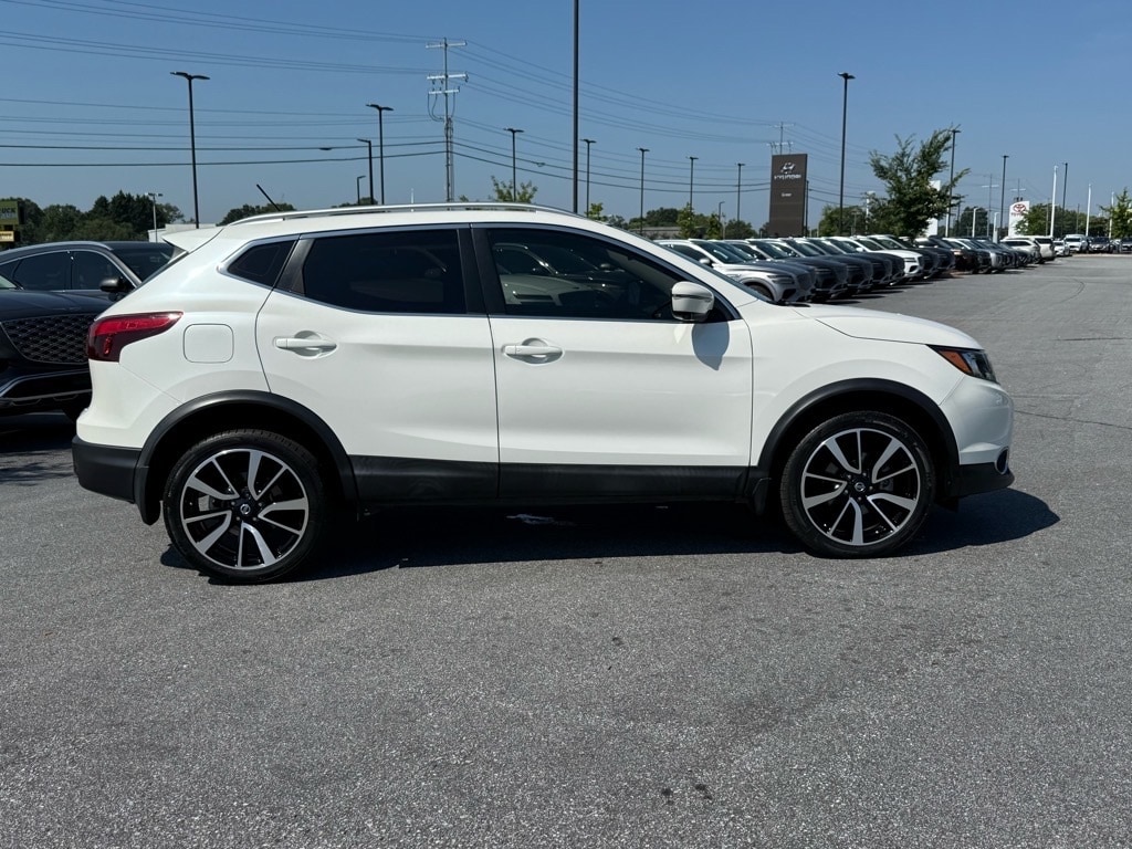Used 2019 Nissan Rogue Sport SL with VIN JN1BJ1CP0KW212016 for sale in Greer, SC
