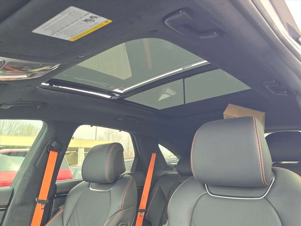 2026 GENESIS GV70 Sport Prestige - Photo 16