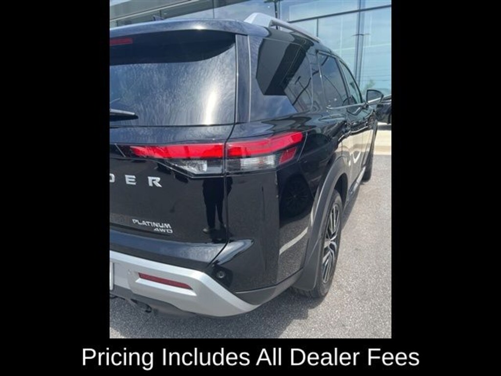 Used 2025 Nissan Pathfinder Platinum SUV