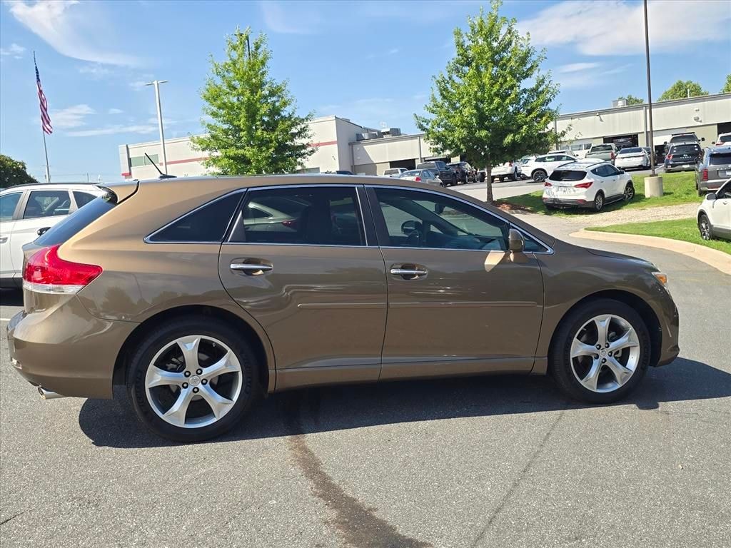 Used 2011 Toyota Venza V6 FWD SUV