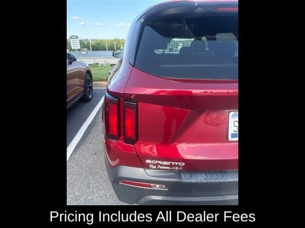 Used 2023 Kia Sorento LX SUV