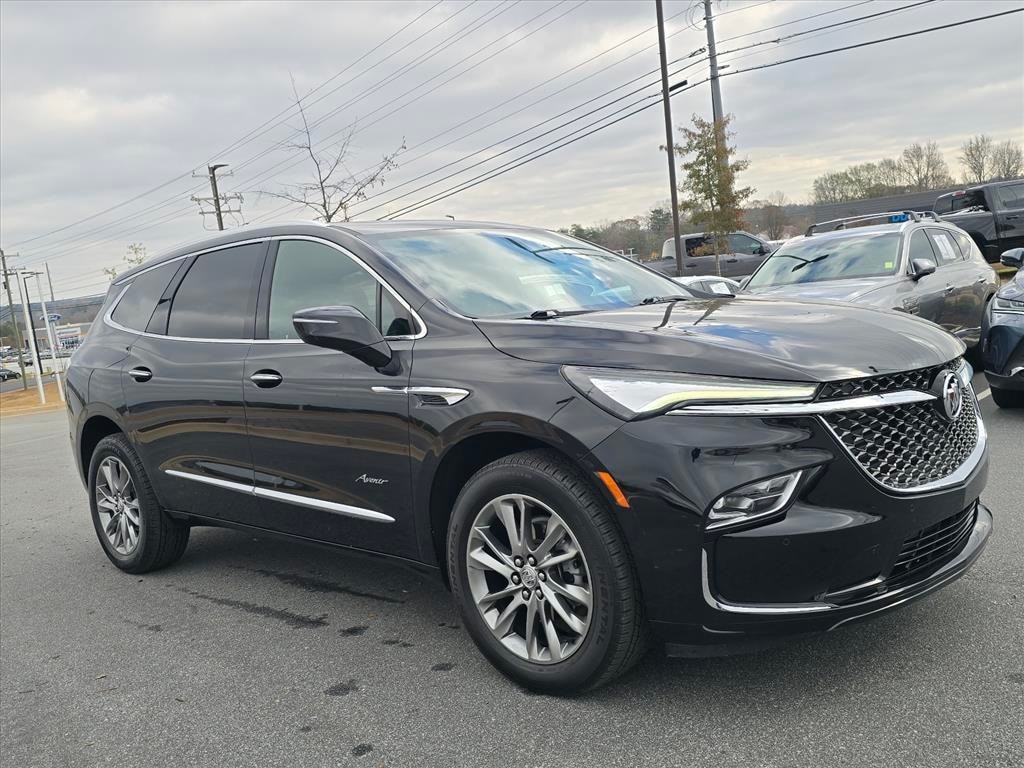 2023 Buick Enclave Avenir's photo