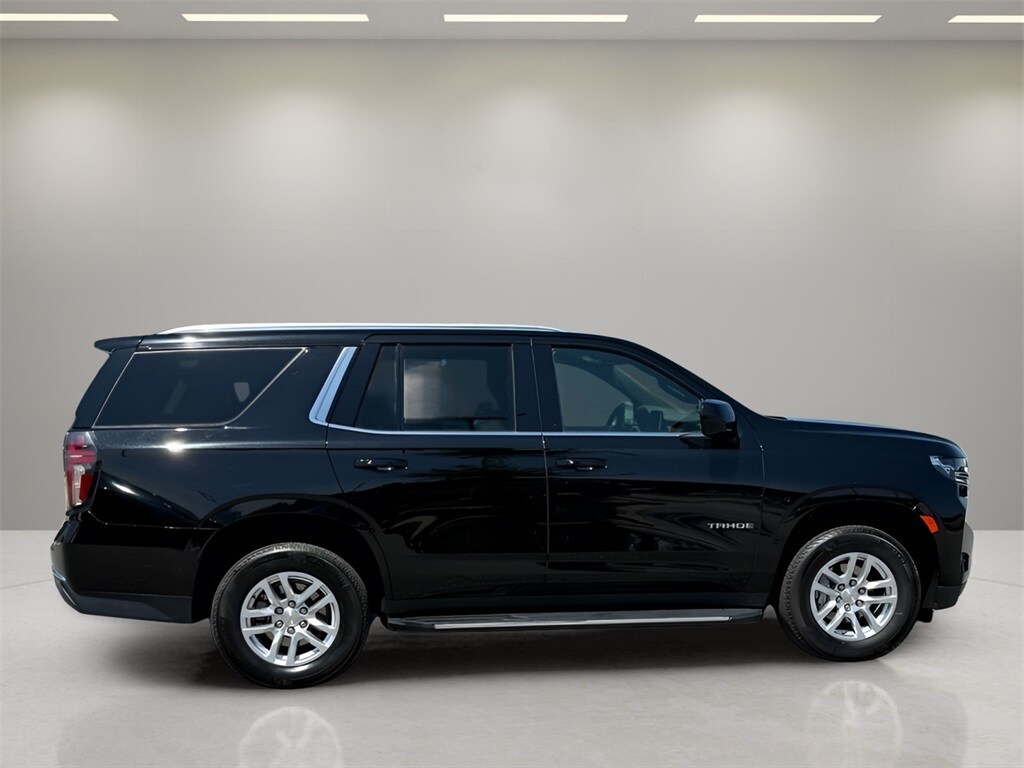 2024 Chevrolet Tahoe LT photo 2