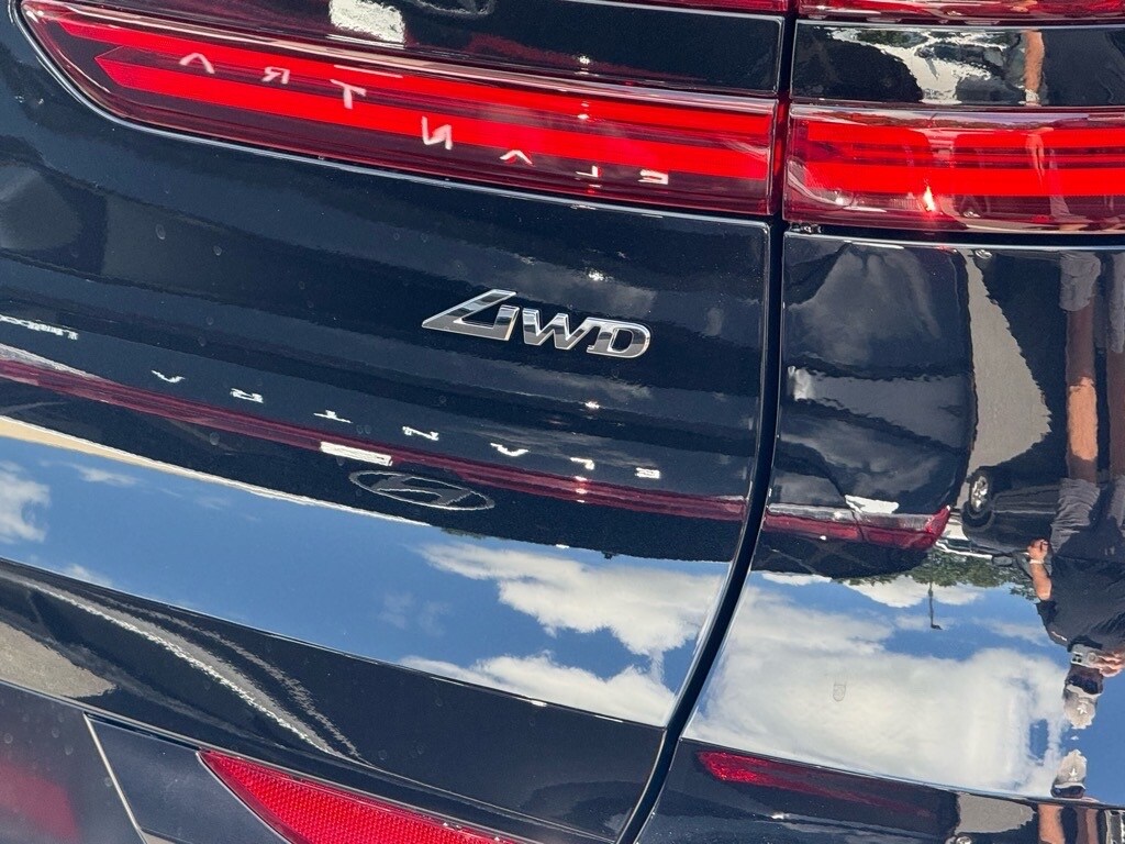 2026 Genesis GV70 2.5T Advanced photo 2
