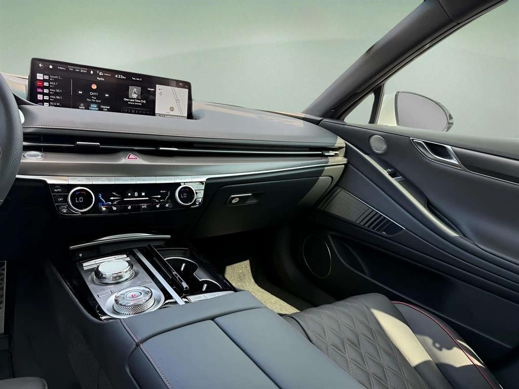 2024 GENESIS G80 SPORT - Photo 11