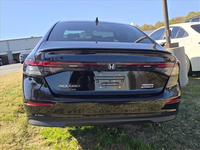 2025 Honda Accord Hybrid Sport photo 2