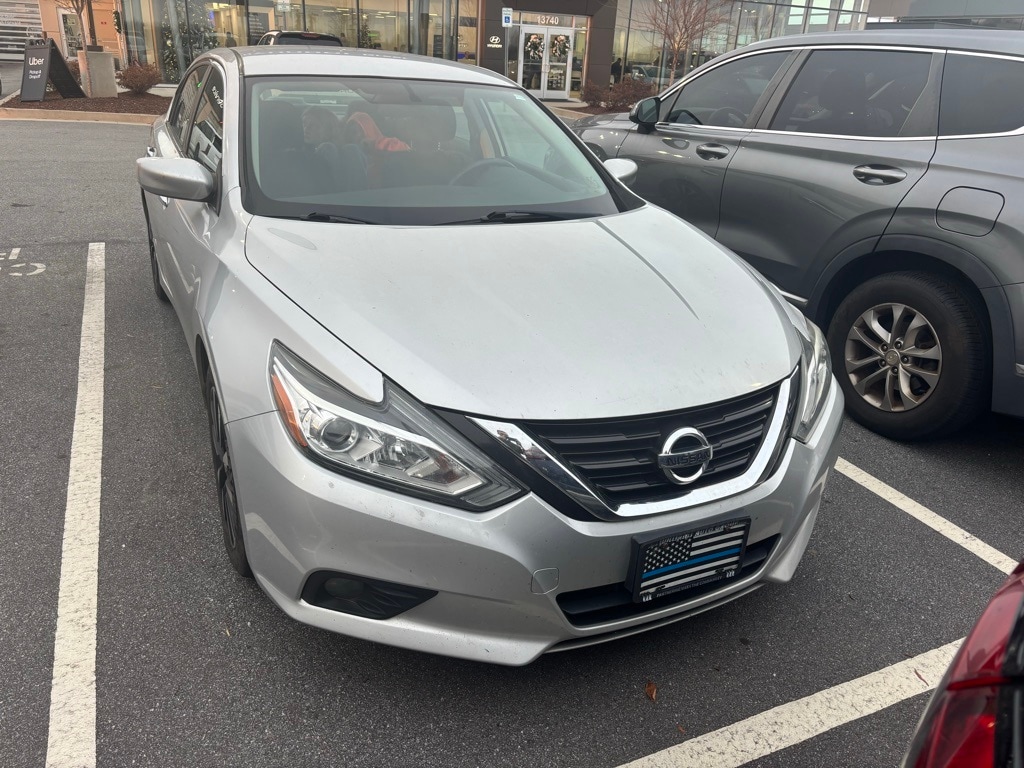 Used 2018 Nissan Altima 2.5 SV Sedan