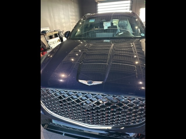 2023 GENESIS GV70 Standard's photo