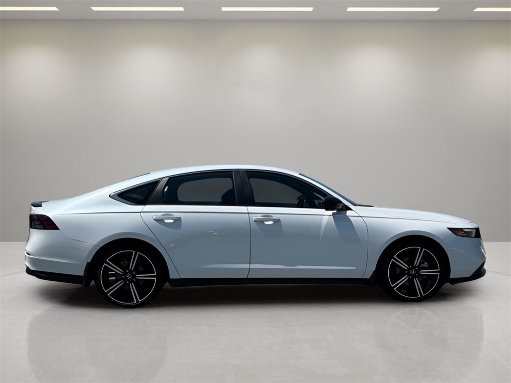 2024 Honda Accord Hybrid Sport photo 2