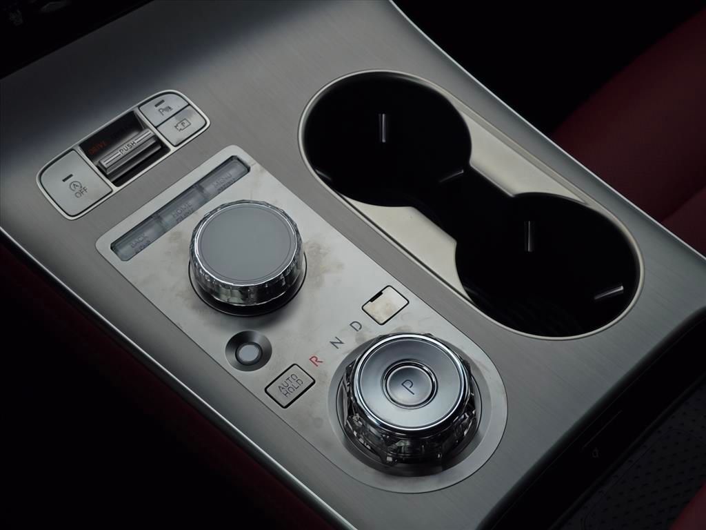 2026 GENESIS GV70 Sport Advanced - Photo 19