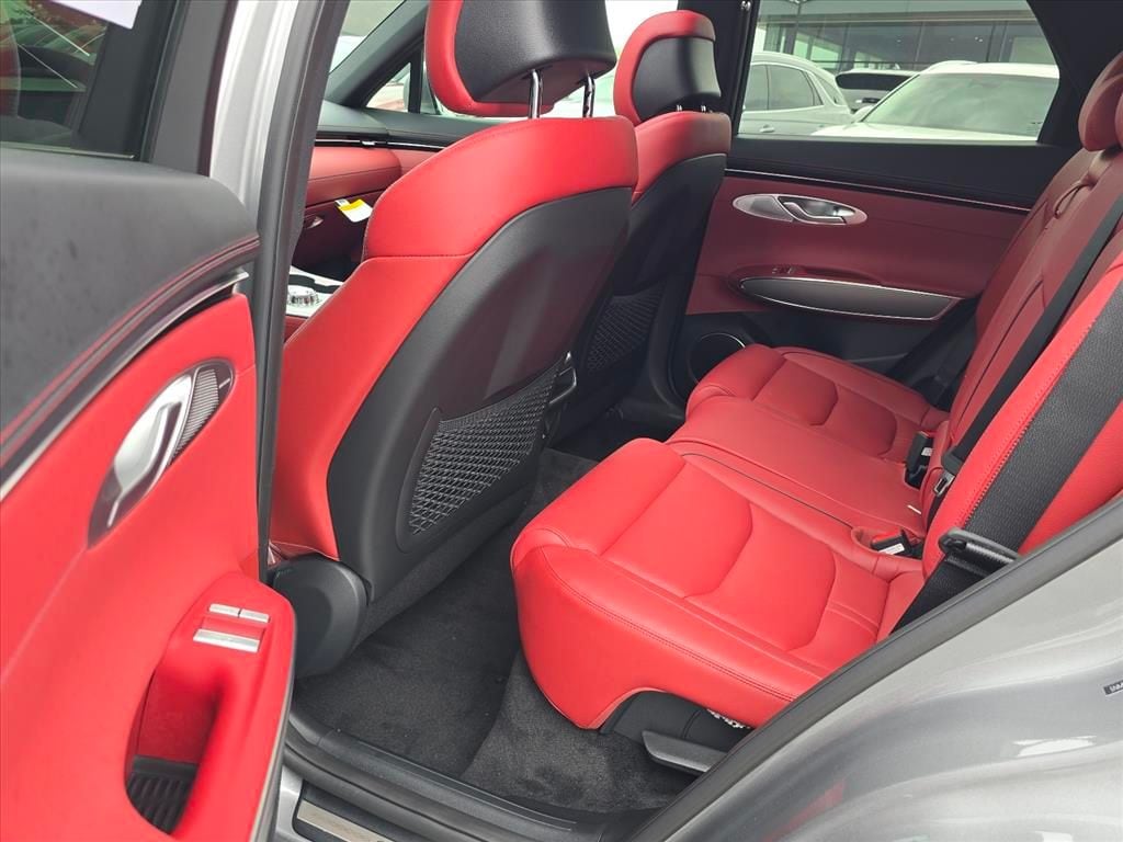 2026 GENESIS GV70 Sport Advanced - Photo 10