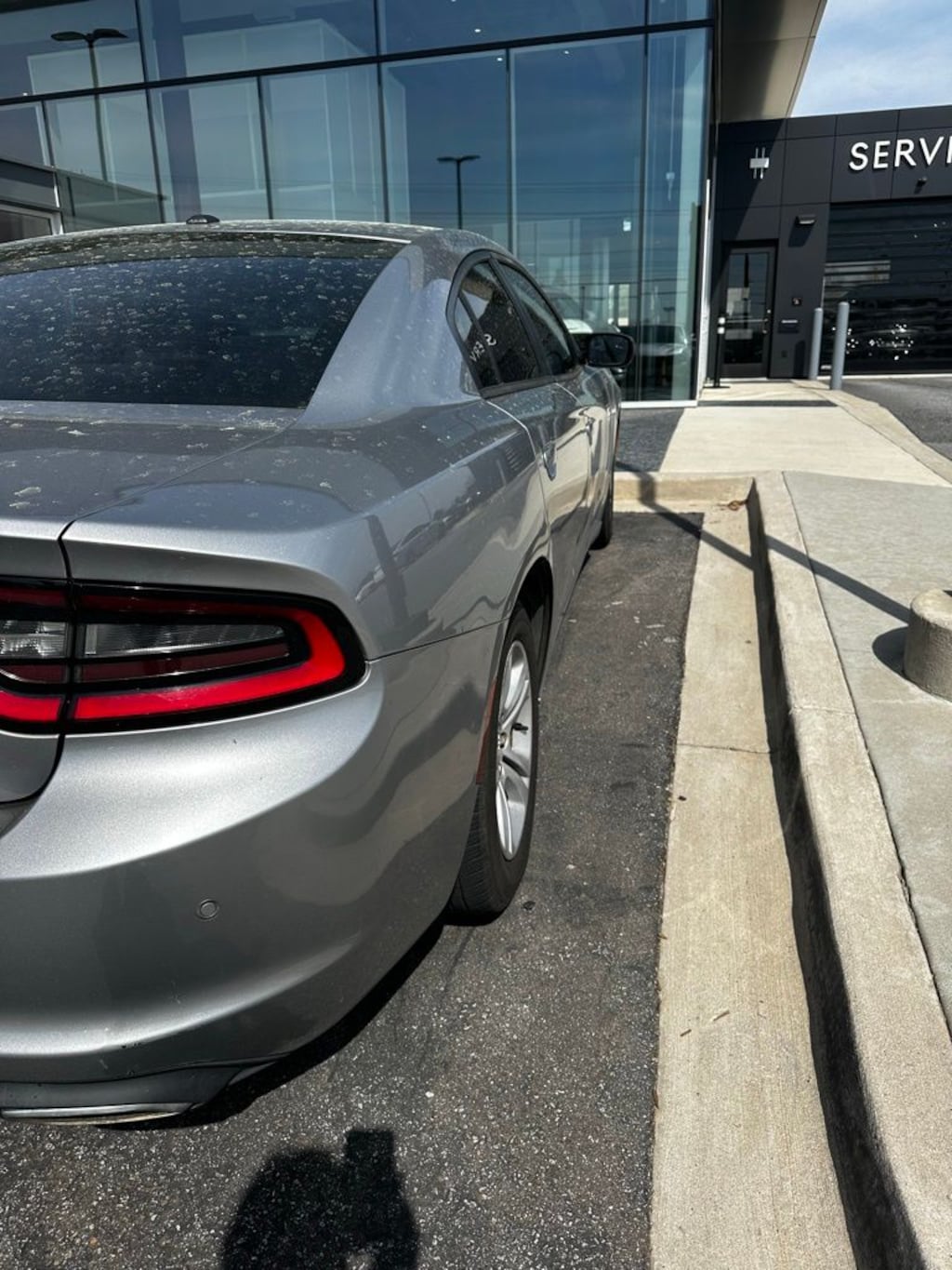 Used 2016 Dodge Charger SE Sedan