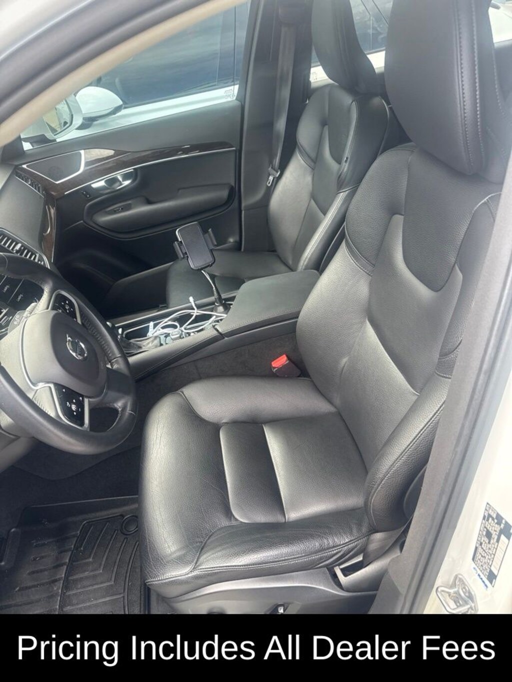 Used 2019 Volvo XC90 T6 Momentum SUV