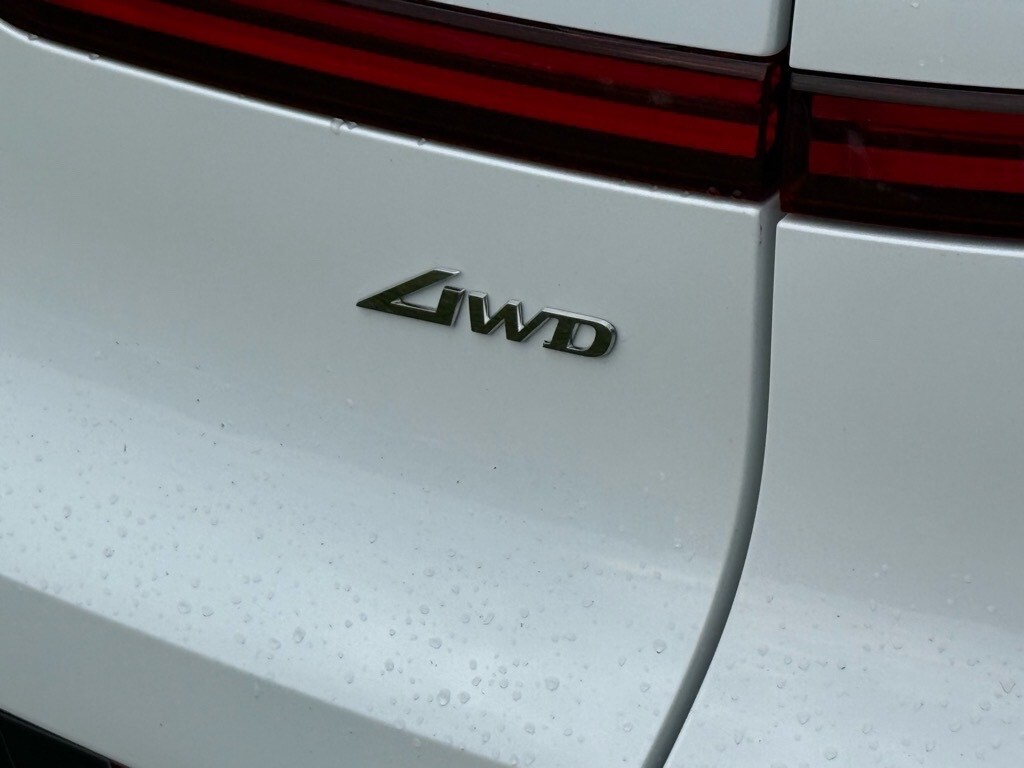 2026 Genesis GV70 2.5T Select photo 3