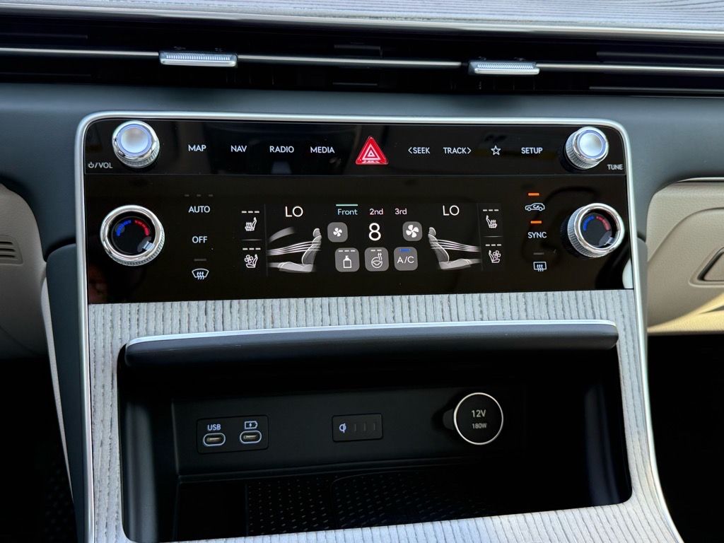 2026 GENESIS GV80 Prestige - Photo 17