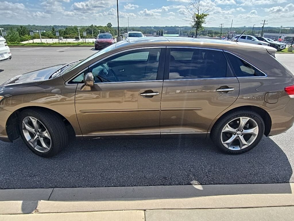 Used 2011 Toyota Venza V6 FWD SUV