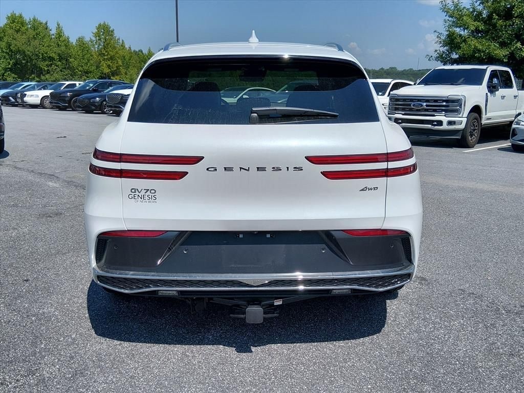 New 2026 Genesis GV70 2.5T Advanced SUV