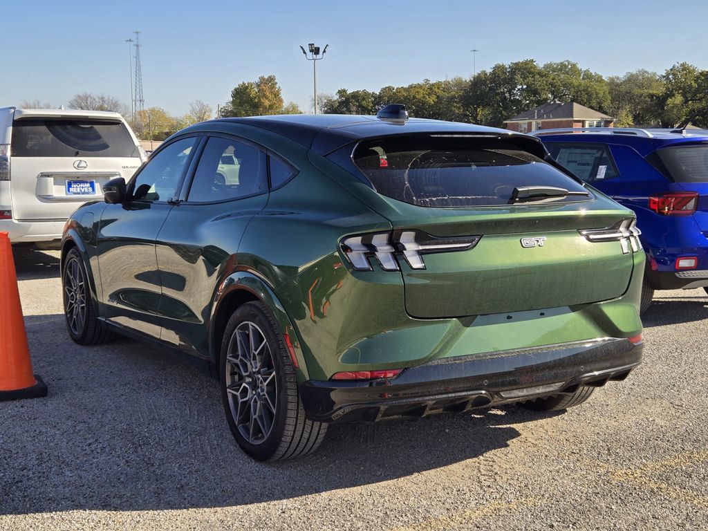 2025 Ford Mustang Mach-E GT photo 4