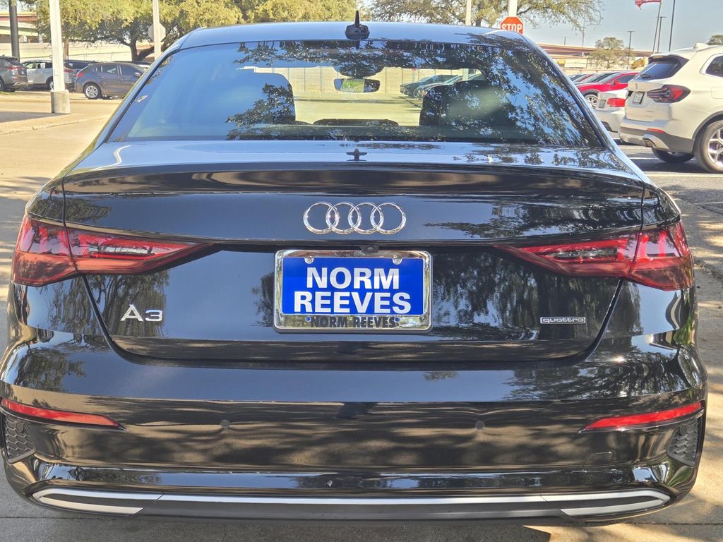 2022 Audi A3 40 Premium photo 4