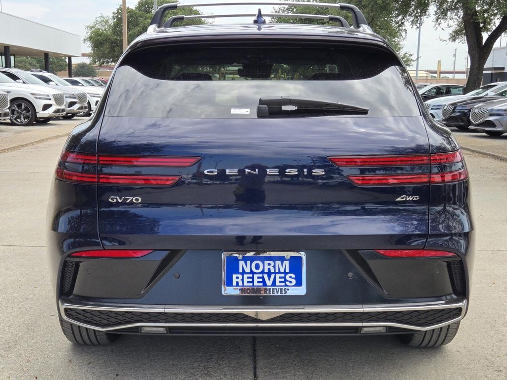 2026 Genesis GV70 2.5T Select photo 4