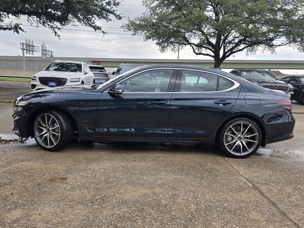 2025 Genesis G70 2.5T photo 2