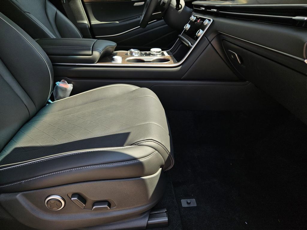 2026 GENESIS GV80 Advanced - Photo 9