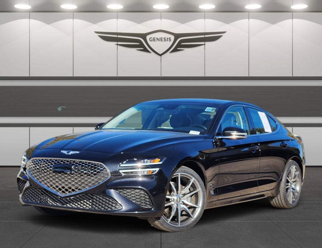 2023 GENESIS G70 Standard's photo