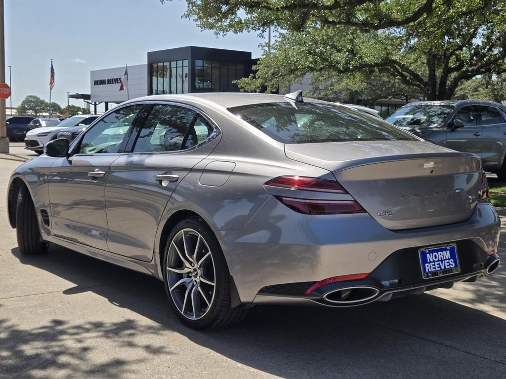 2025 Genesis G70 2.5T photo 3