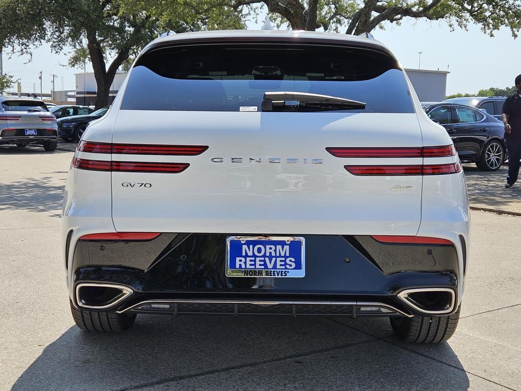 2026 Genesis GV70 2.5T Sport Prestige photo 4