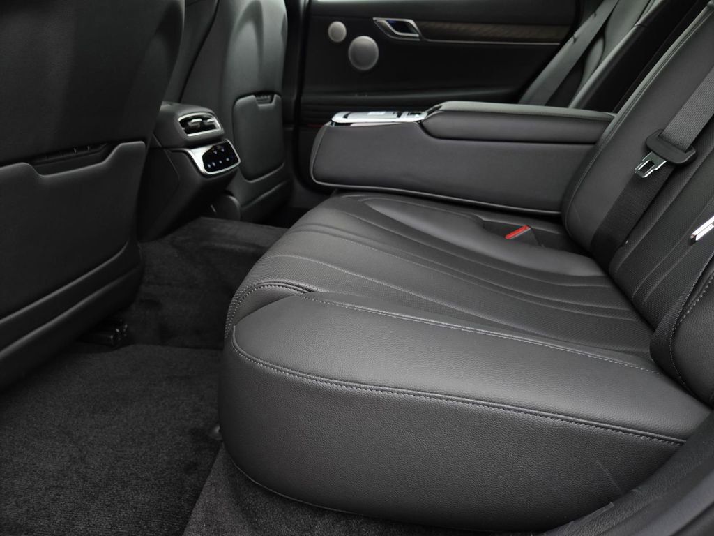 2025 GENESIS G80 Advanced - Photo 14