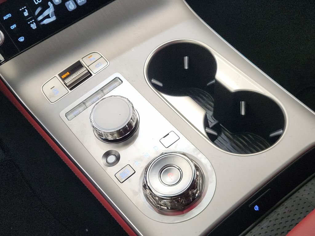 2026 GENESIS GV70 Sport Advanced - Photo 16