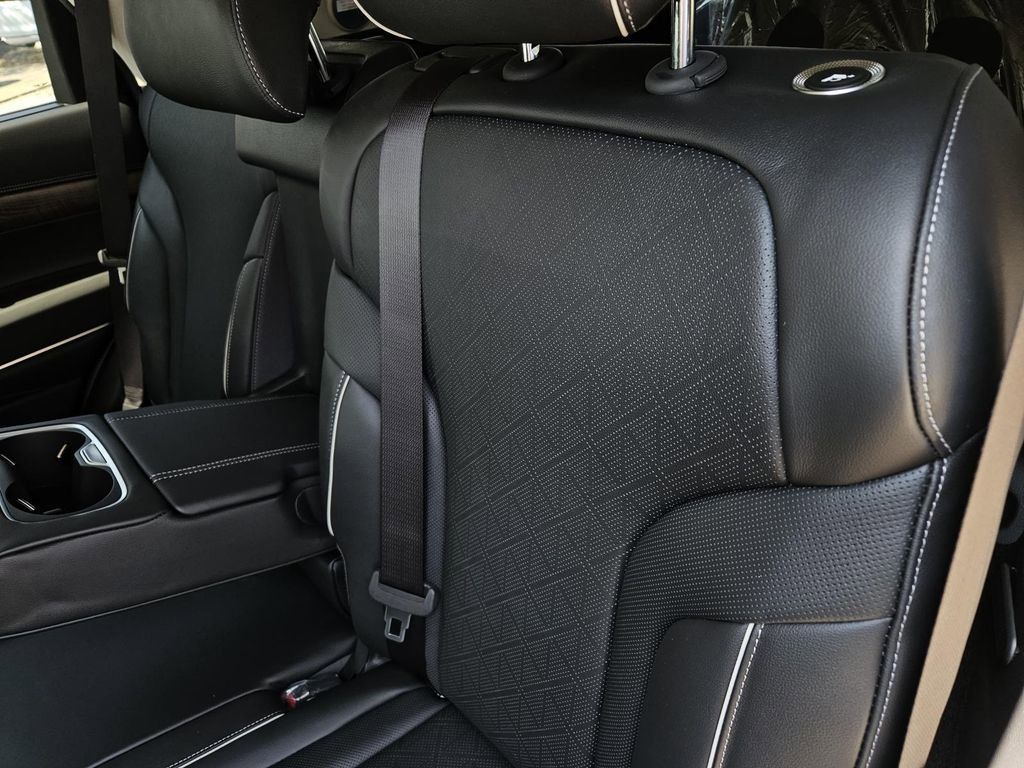 2026 GENESIS GV80 Advanced - Photo 16