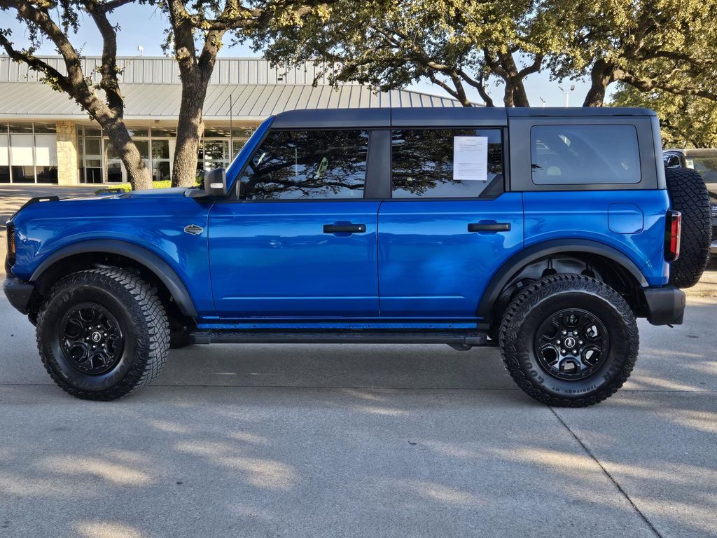 2023 Ford Bronco Wildtrak photo 2