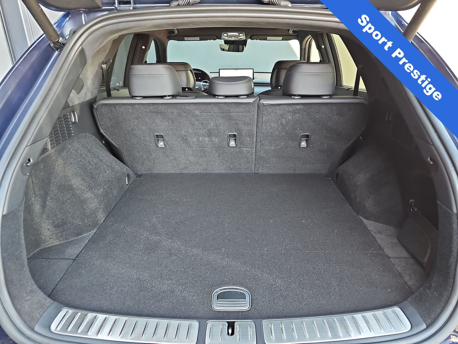 Thumbnail: 2025 Genesis GV70 - 23