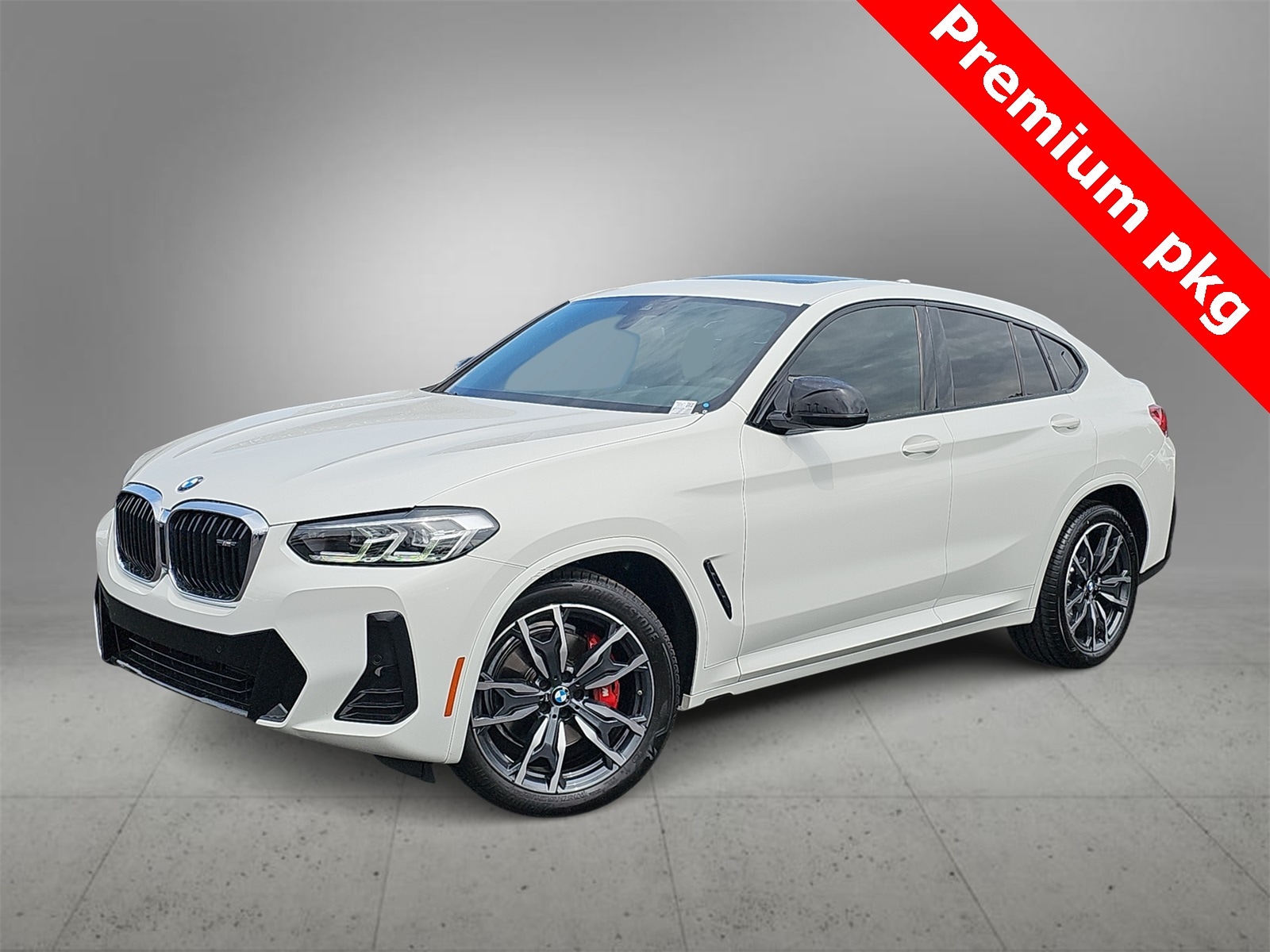 Thumbnail: 2022 BMW X4 - 1