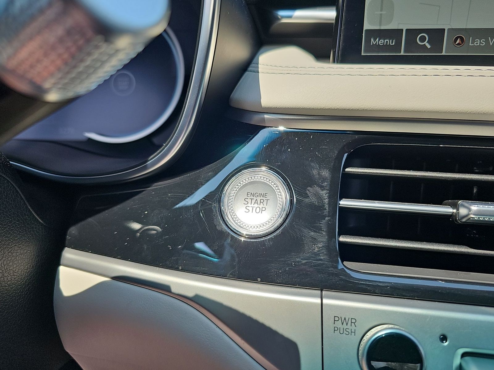 Thumbnail: 2025 Genesis G70 - 27