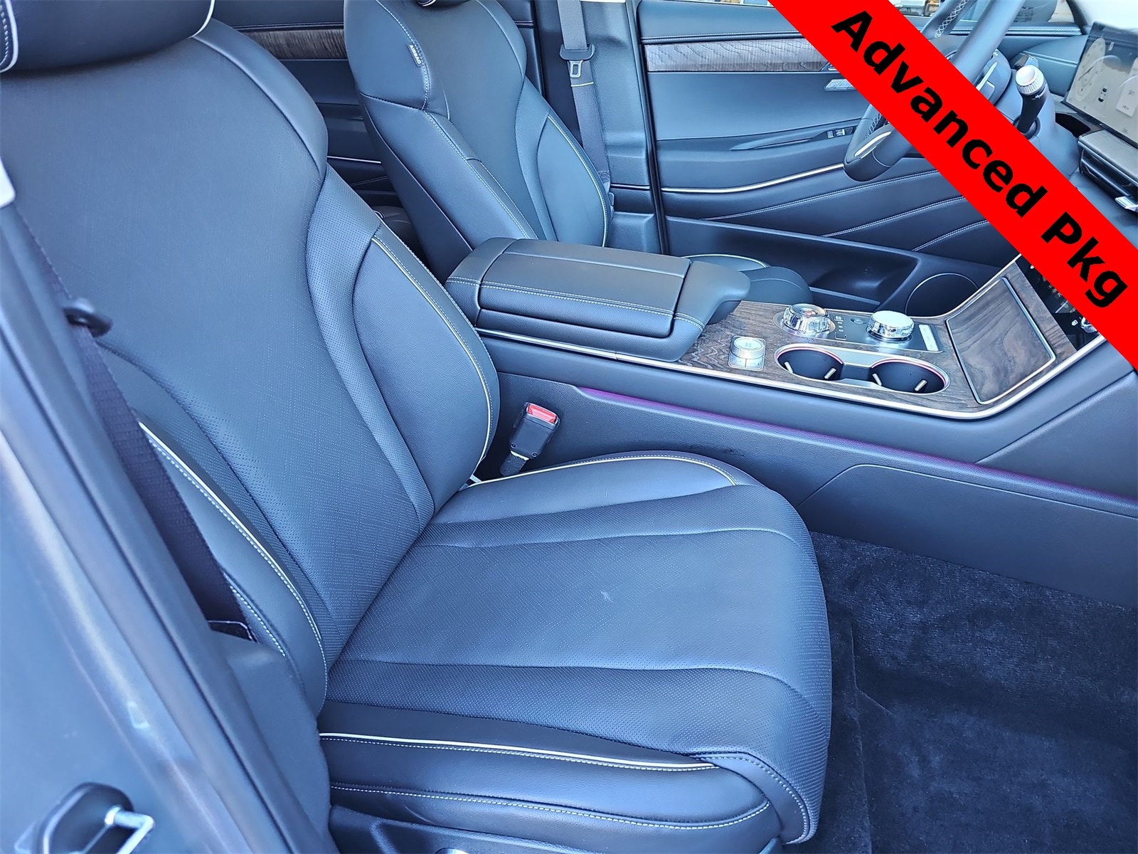 Thumbnail: 2025 Genesis GV80 - 18