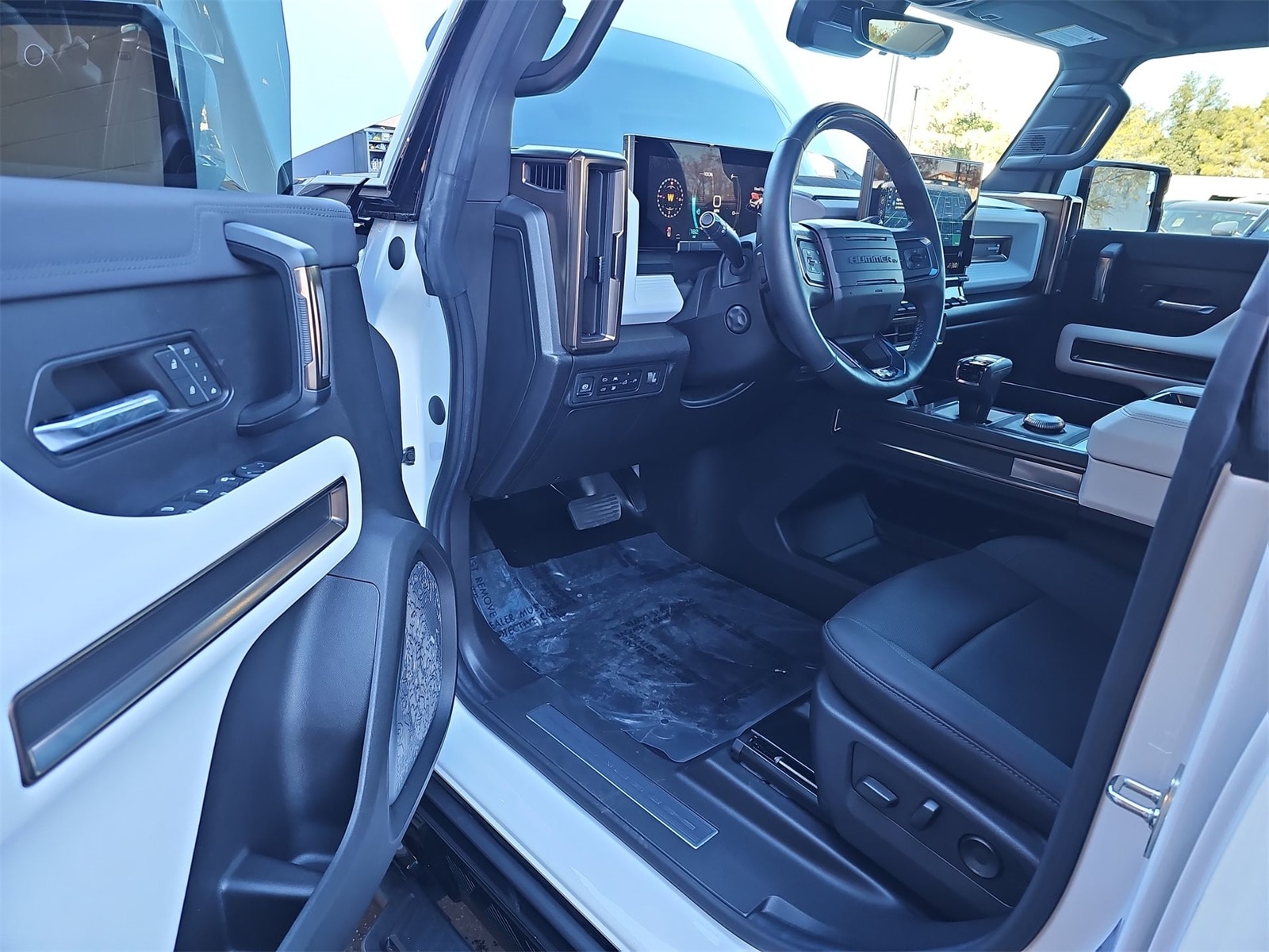 Thumbnail: 2023 GMC Hummer EV - 10