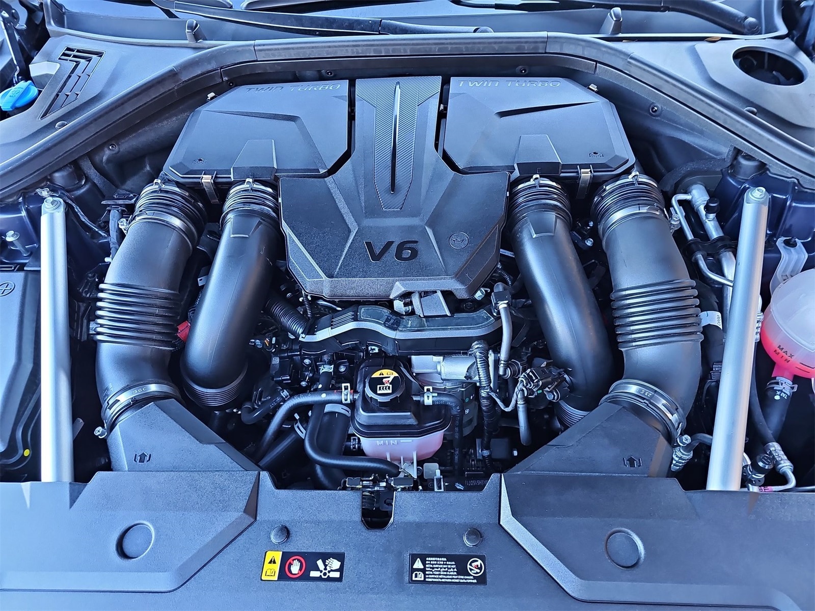 Thumbnail: 2025 Genesis GV70 - 13