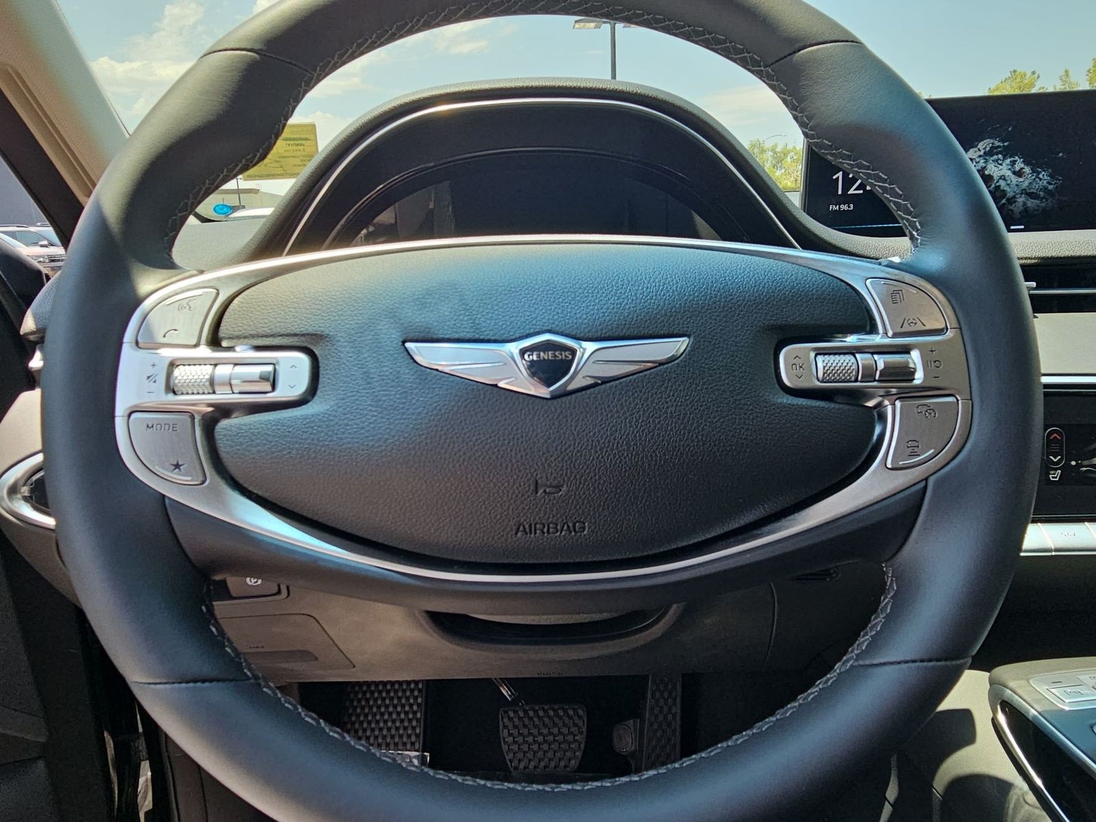 Thumbnail: 2025 Genesis GV70 - 20